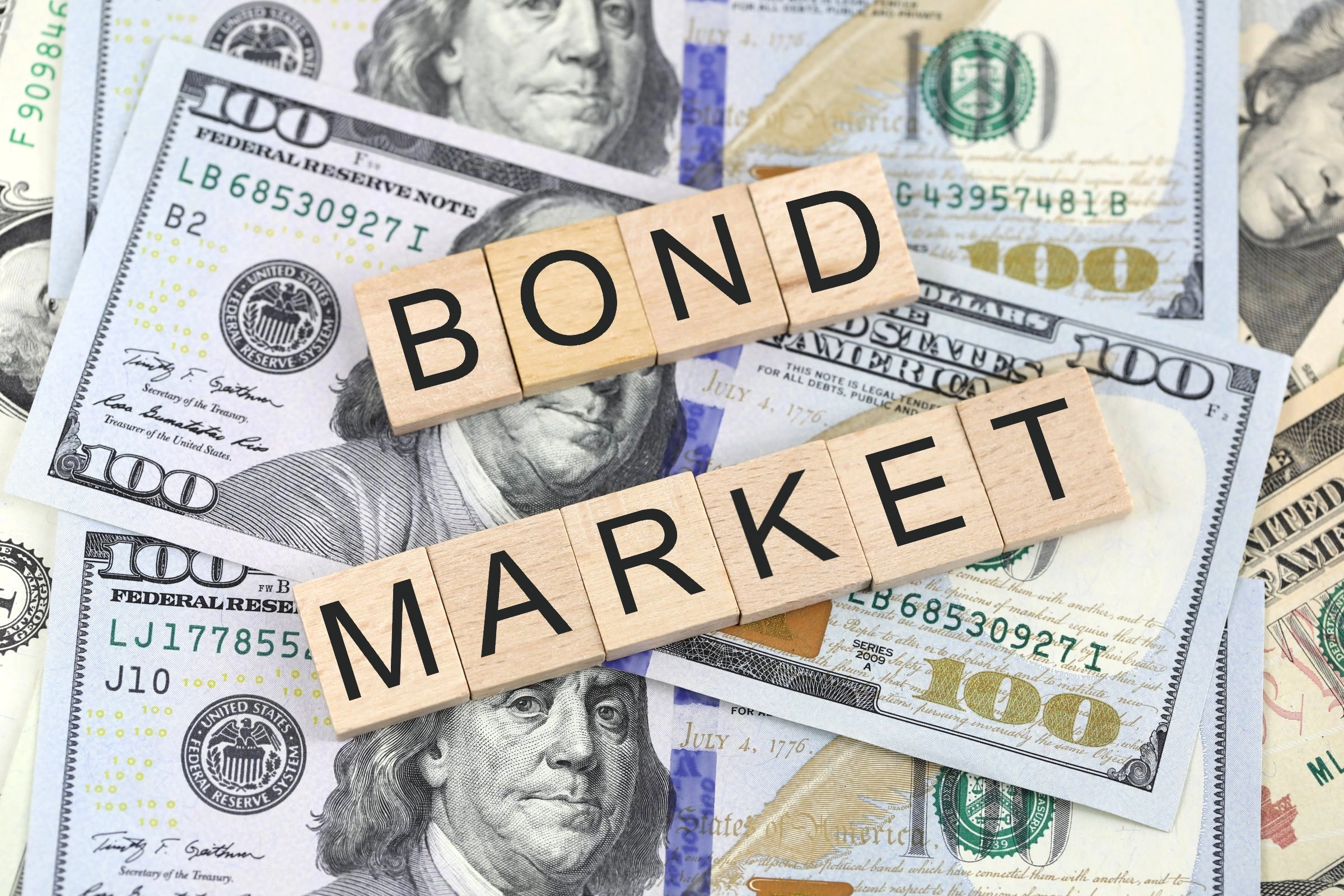 美債ETF|一堆美金上面有BOND MARKET